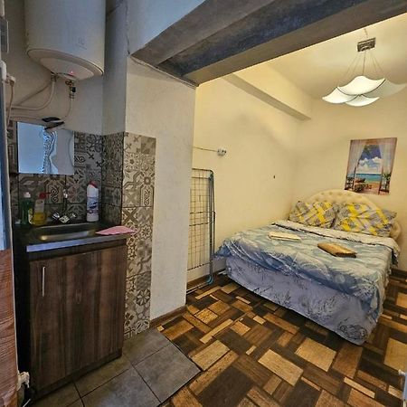 Cozy Studio In Yerevan'S Center Екстер'єр фото